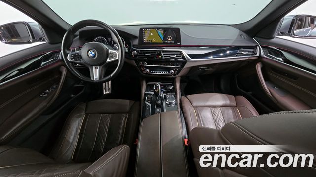 BMW 5-Series 520d xDrive M Sport Package Plus