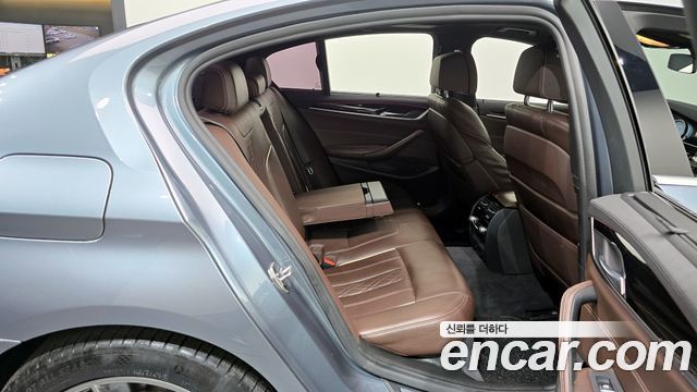 BMW 5-Series 520d xDrive M Sport Package Plus