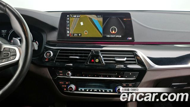 BMW 5-Series 520d xDrive M Sport Package Plus