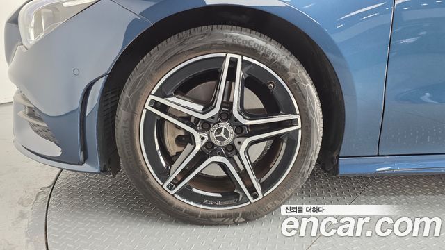 Mercedes-Benz CLA-Class CLA250 4MATIC