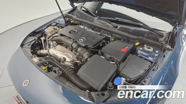 Mercedes-Benz CLA-Class CLA250 4MATIC