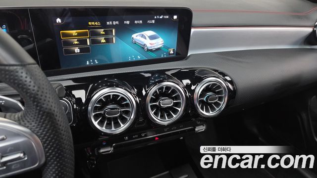 Mercedes-Benz CLA-Class CLA250 4MATIC