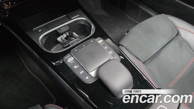 Mercedes-Benz CLA-Class CLA250 4MATIC