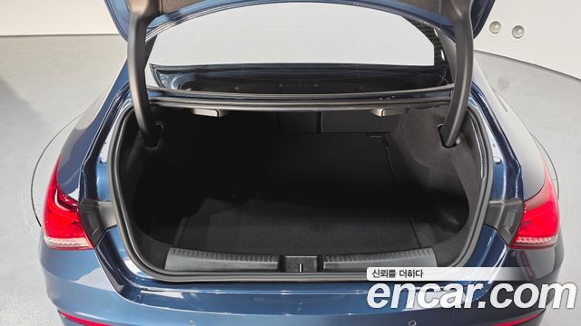 Mercedes-Benz CLA-Class CLA250 4MATIC