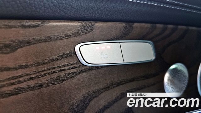 Mercedes-Benz E-Class E300 4MATIC Exclusive