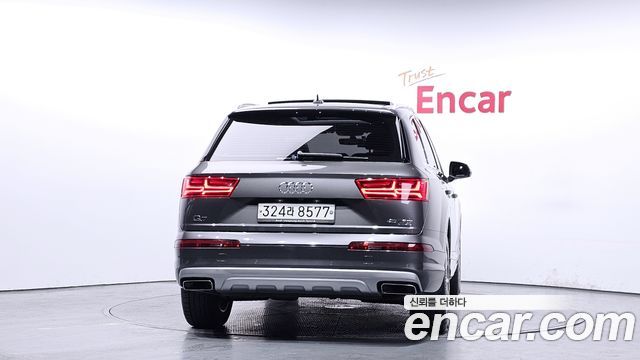 Audi Q7 45 TFSI Quattro