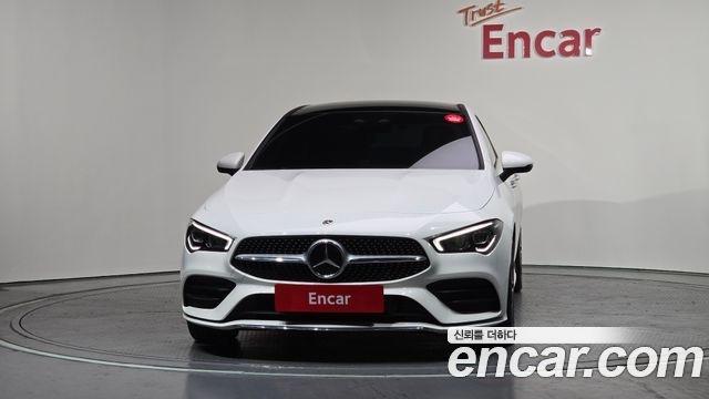 Mercedes-Benz CLA-Class CLA250 4MATIC