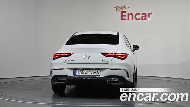 Mercedes-Benz CLA-Class CLA250 4MATIC