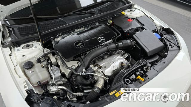 Mercedes-Benz CLA-Class CLA250 4MATIC