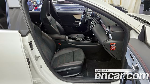 Mercedes-Benz CLA-Class CLA250 4MATIC