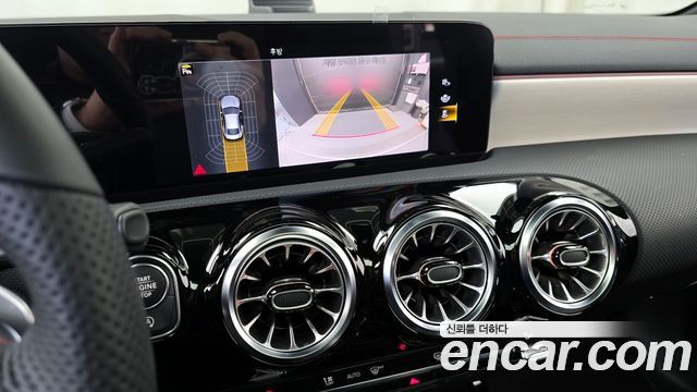 Mercedes-Benz CLA-Class CLA250 4MATIC