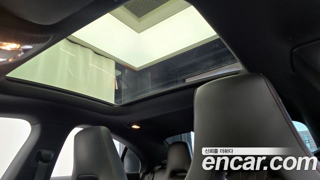 Mercedes-Benz CLA-Class CLA250 4MATIC