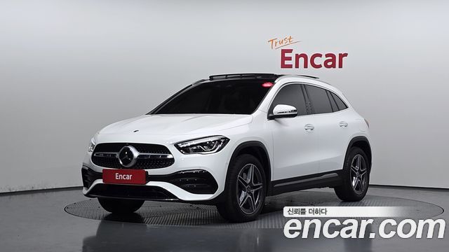 Mercedes-Benz GLA-Class GLA250 4MATIC