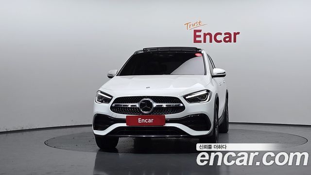 Mercedes-Benz GLA-Class GLA250 4MATIC