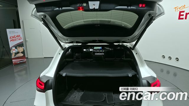 Mercedes-Benz GLA-Class GLA250 4MATIC