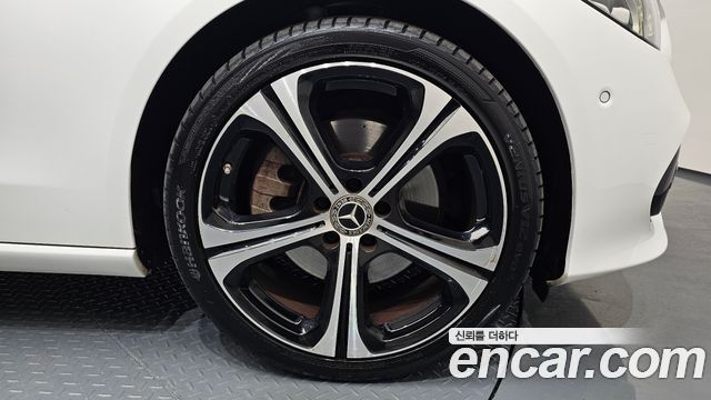 Mercedes-Benz C-Class C300 4MATIC Avantgarde