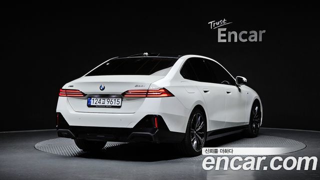 BMW 5-Series 530i xDrive M Sport