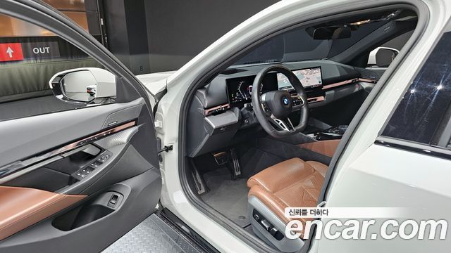 BMW 5-Series 530i xDrive M Sport