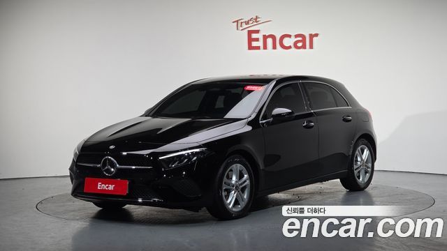 Mercedes-Benz A-Class A220 Hatchback