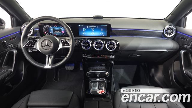 Mercedes-Benz A-Class A220 Hatchback