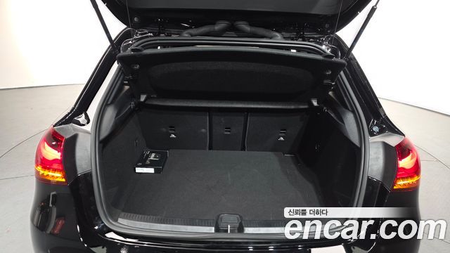 Mercedes-Benz A-Class A220 Hatchback