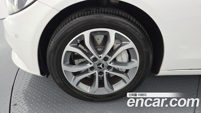 Mercedes-Benz C-Class C350e