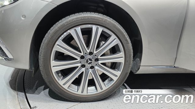 Mercedes-Benz E-Class E450 4MATIC Exclusive