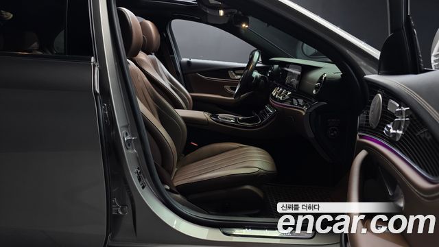 Mercedes-Benz E-Class E450 4MATIC Exclusive