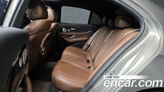 Mercedes-Benz E-Class E450 4MATIC Exclusive
