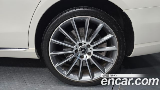 Mercedes-Benz E-Class E450 4MATIC Exclusive