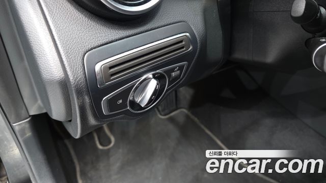 Mercedes-Benz C-Class C200 Avantgarde
