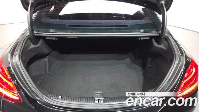 Mercedes-Benz C-Class C200 Avantgarde