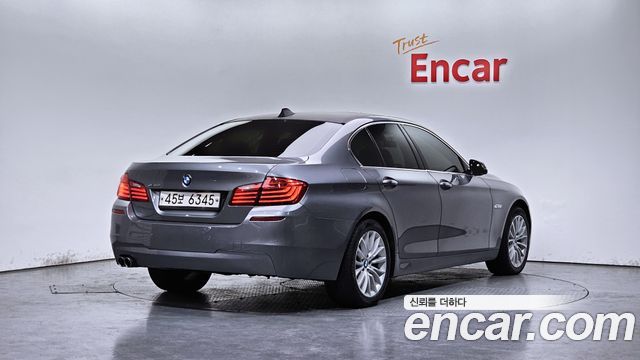 BMW 5-Series 520d xDrive Luxury Plus