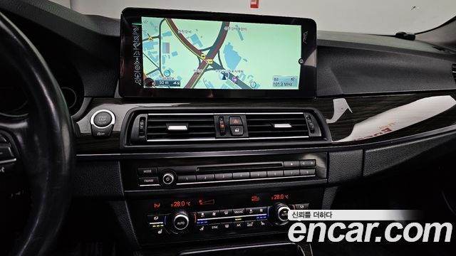 BMW 5-Series 520d xDrive Luxury Plus