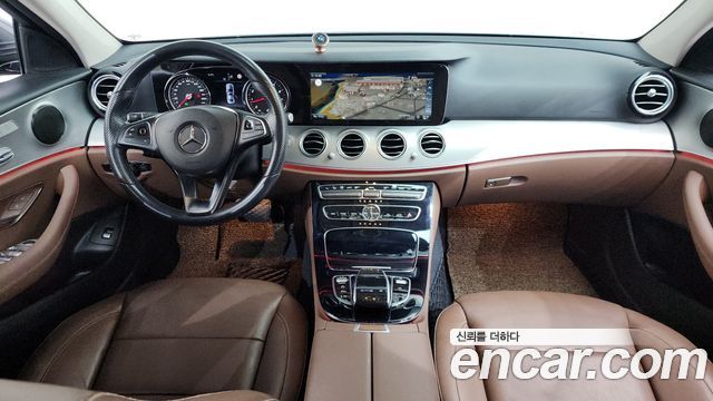 Mercedes-Benz E-Class E200 Avantgarde