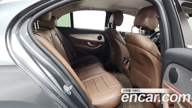 Mercedes-Benz E-Class E200 Avantgarde