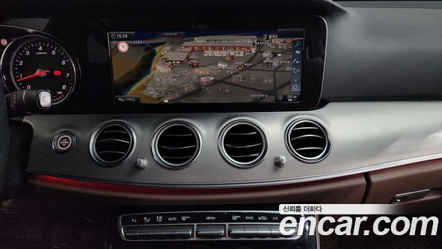 Mercedes-Benz E-Class E200 Avantgarde