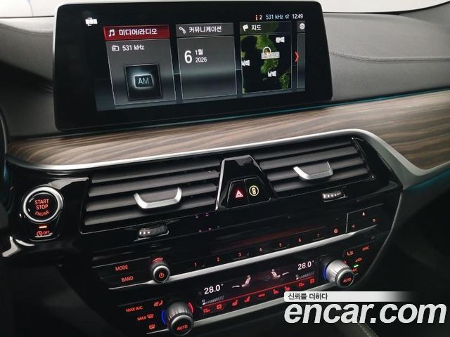 BMW 5-Series 520d xDrive M Sport Package Plus