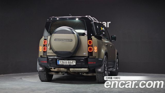 Land Rover Defender 110 D300 HSE