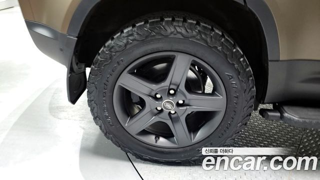Land Rover Defender 110 D300 HSE