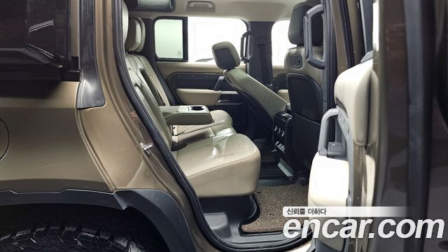 Land Rover Defender 110 D300 HSE
