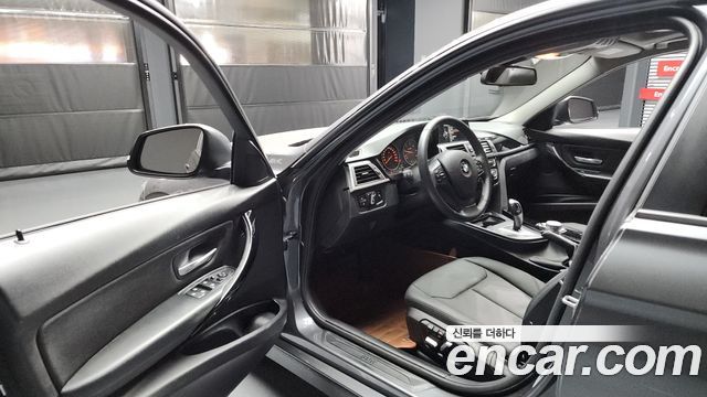 BMW 3-Series 320d