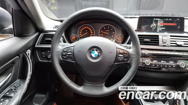 BMW 3-Series 320d