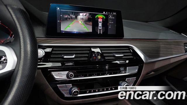 BMW 5-Series 520i M Sport