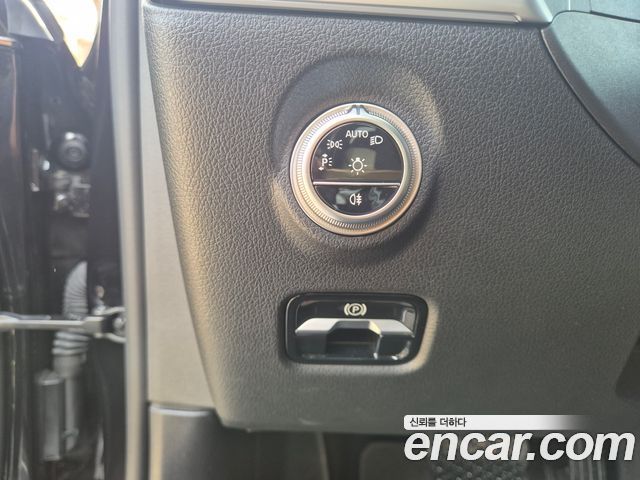 Mercedes-Benz C-Class C200 Avantgarde