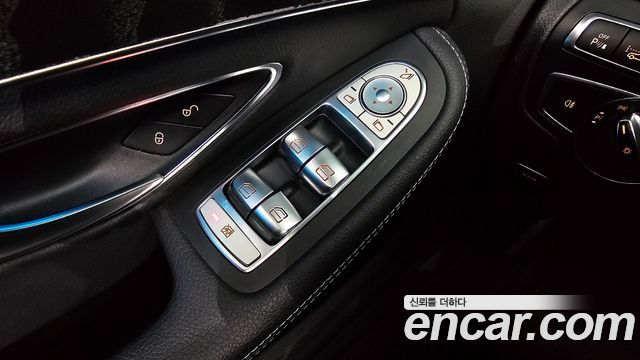 Mercedes-Benz C-Class W205 C200 4MATIC AMG Line