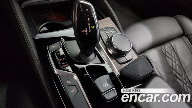 BMW 5-Series 530i xDrive M Sport Package Plus