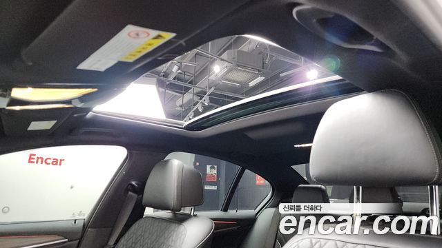 BMW 5-Series 530i xDrive M Sport Package Plus