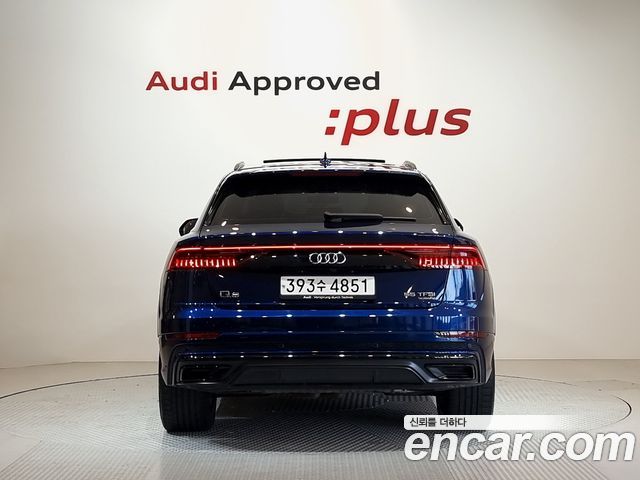 Audi Q8 55 TFSI Quattro Premium