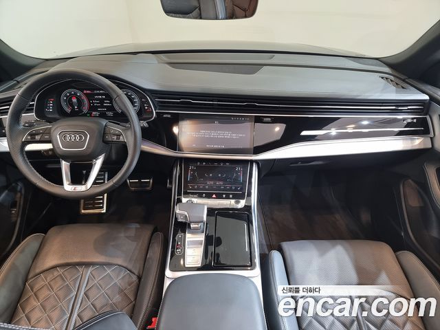 Audi Q8 55 TFSI Quattro Premium